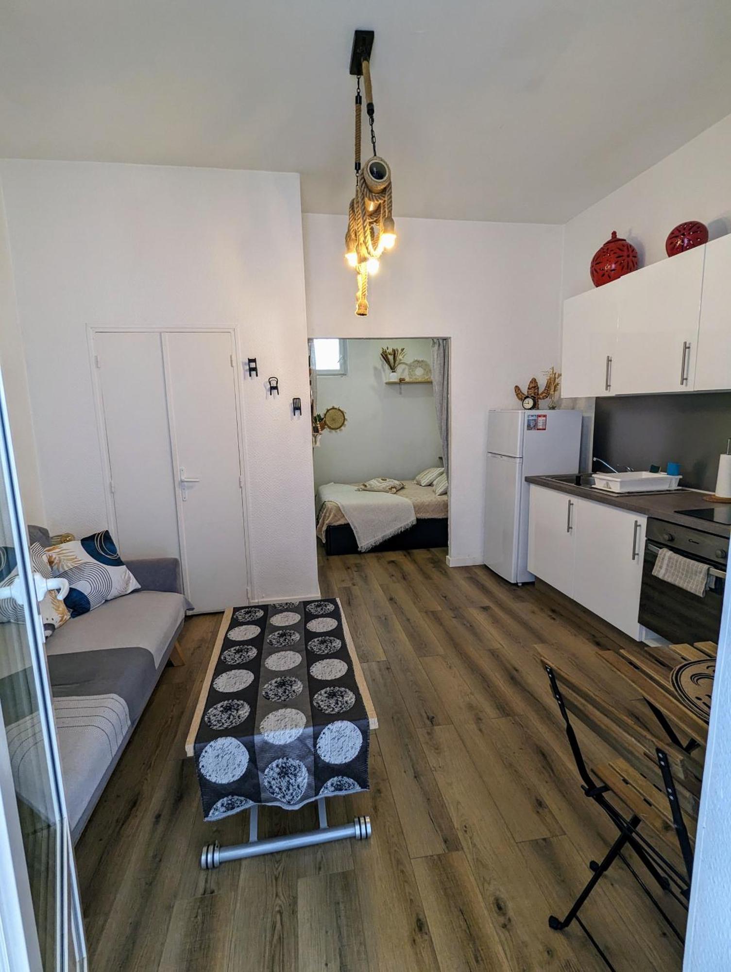 Appartement Cosy Proche Du Port Niza Exterior foto